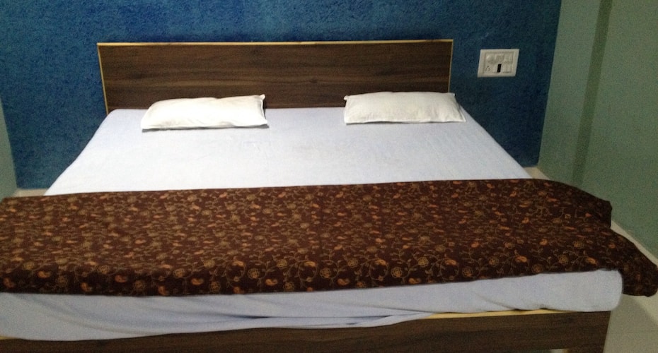 HOTEL LAKEVIEW, Vadodara 1